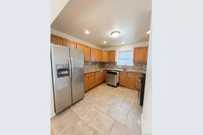 923 Euclid Avenue, Brooklyn, NY 11208 - Photo 2