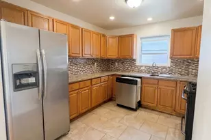 923 Euclid Ave, Brooklyn, NY 11208 - Photo 2