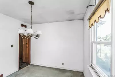 754 Windsor Road, Uniondale, NY 11553 - Photo 8