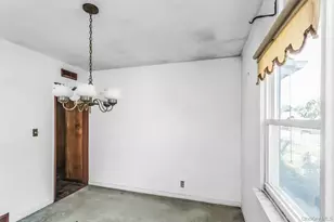 754 Windsor Rd, Uniondale, NY 11553 - Photo 8