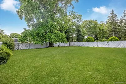 19 Glenda Drive, Deer Park, NY 11729 - Photo 20