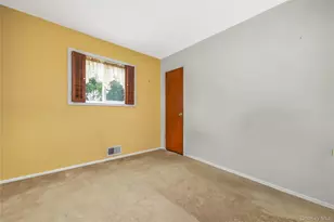 19 Glenda Dr, Deer Park, NY 11729 - Photo 10