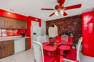 19 Glenda Dr, Deer Park, NY 11729 - Photo 8