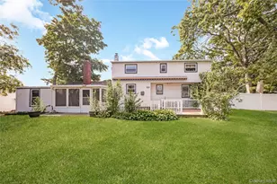 525 Beech St, North Babylon, NY 11703 - Photo 18