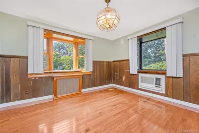525 Beech Street, North Babylon, NY 11703 - Photo 6