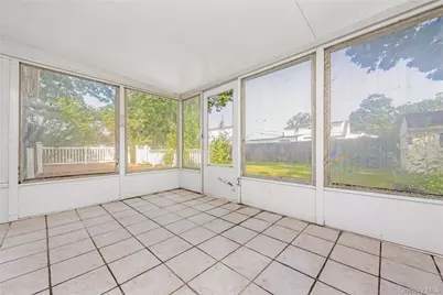 525 Beech Street, North Babylon, NY 11703 - Photo 20