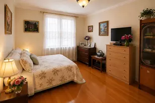 100-10 67th Rd, Forest Hills, NY 11375 - Photo 4