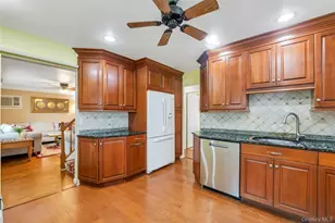 2362 6th St, East Meadow, NY 11554 - Photo 10