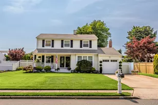 334 Greenbelt Pkwy, Holtsville, NY 11742 - Photo 2