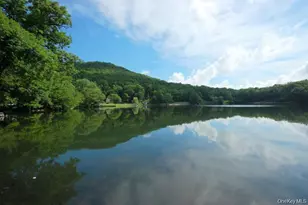 61 Lakeview Dr, Tomkins Cove, NY 10986 - Photo 2