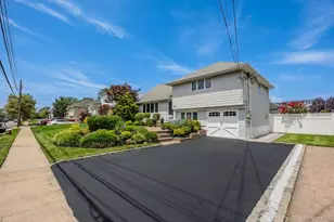286 E Lexington Ave, Oceanside, NY 11572 - Photo 2