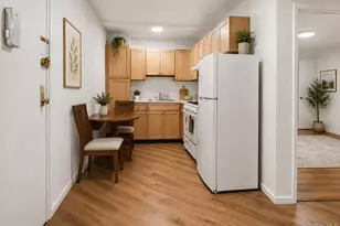 74-45 Yellowstone Blvd, Rego Park, NY 11374 - Photo 4