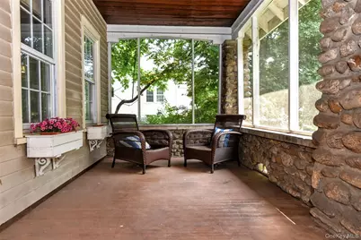 127 Hunt Avenue, Pearl River, NY 10965 - Photo 6
