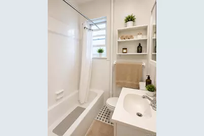 4712 1/2 99th Street, Corona, NY 11368 - Photo 4