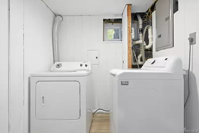 658 Richmond Road, East Meadow, NY 11554 - Photo 28