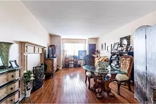 270-10 Grand Central Pkwy, Floral Park, NY 11005 - Photo 12