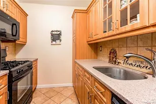 270-10 Grand Central Pkwy, Floral Park, NY 11005 - Photo 4