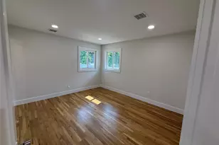 2 5th Ave, Farmingdale, NY 11735 - Photo 10