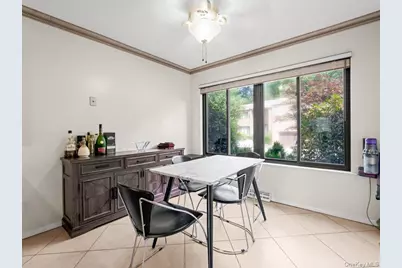 34 Windsor Gate Drive #26, New Hyde Park, NY 11040 - Photo 12
