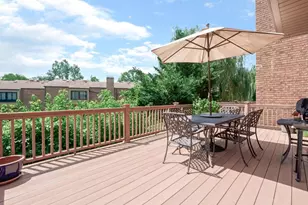 34 Windsor Gate Dr, New Hyde Park, NY 11040 - Photo 8