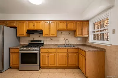 868 E 216th Street, Bronx, NY 10467 - Photo 12
