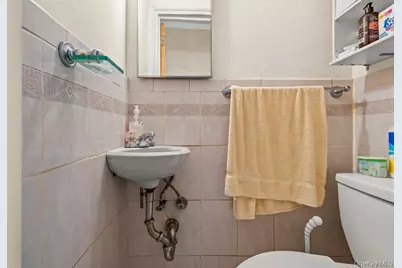 868 E 216th Street, Bronx, NY 10467 - Photo 10