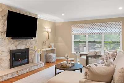 56 Sage Hollow Court, Dix Hills, NY 11746 - Photo 14