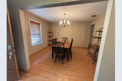 15 Sandy Court, Lake Grove, NY 11755 - Photo 8