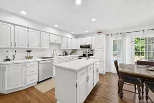 24 Bauer Ave, Manorville, NY 11949 - Photo 10