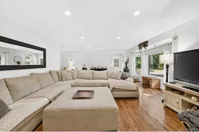 24 Bauer Avenue, Manorville, NY 11949 - Photo 8