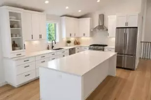 17 Bittersweet Ave, Hampton Bays, NY 11946 - Photo 4