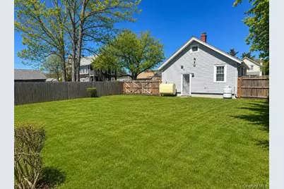517 Flint Street, Greenport, NY 11944 - Photo 16
