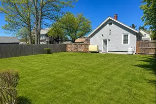 517 Flint St, Greenport, NY 11944 - Photo 16