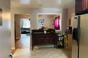 147 Westminster Dr, Yonkers, NY 10710 - Photo 12