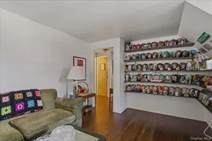 114 Greenvale Ave, Yonkers, NY 10703 - Photo 18