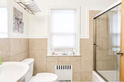 114 Greenvale Avenue, Yonkers, NY 10703 - Photo 22
