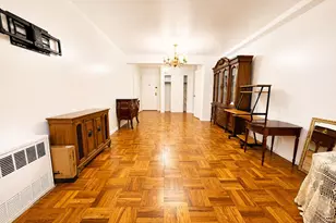 67-50 Thornton Pl, Forest Hills, NY 11375 - Photo 4