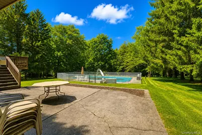18 Hillside Road, Slate Hill, NY 10973 - Photo 2