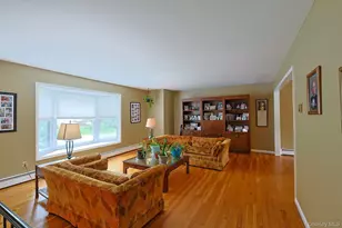 18 Hillside Rd, Slate Hill, NY 10973 - Photo 6