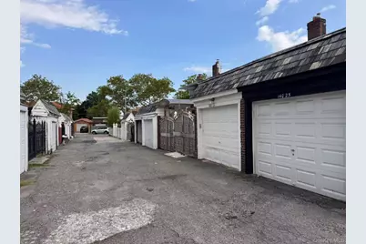 14025 58th Road, Flushing, NY 11355 - Photo 12