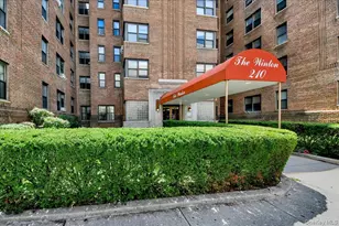 210 Martine Ave, White Plains, NY 10601 - Photo 24