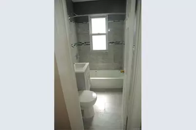 4457 Mundy Lane, Bronx, NY 10466 - Photo 8