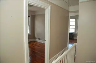 4457 Mundy Ln, Bronx, NY 10466 - Photo 16