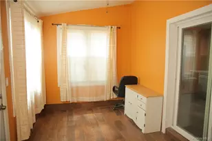 4457 Mundy Ln, Bronx, NY 10466 - Photo 6