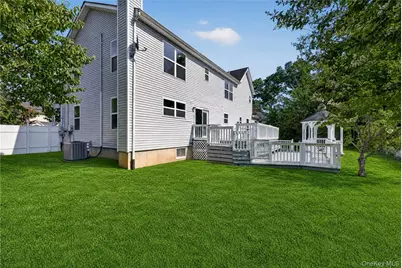 296 Westchester Avenue, West Babylon, NY 11704 - Photo 44