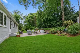 18 Kathy Ct, Northport, NY 11768 - Photo 20