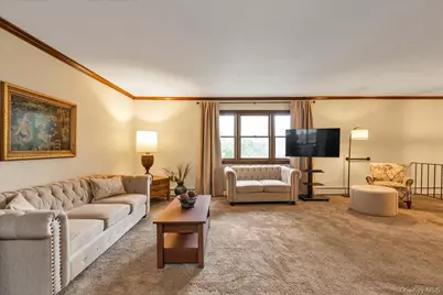 18 Kathy Court, Northport, NY 11768 - Photo 4