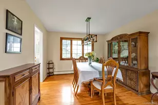 18 Kathy Ct, Northport, NY 11768 - Photo 6