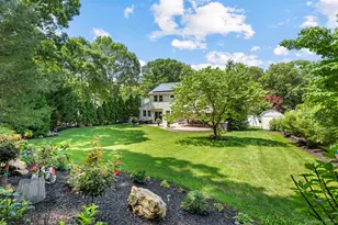 35 Pine Ridge Dr, Smithtown, NY 11787 - Photo 12