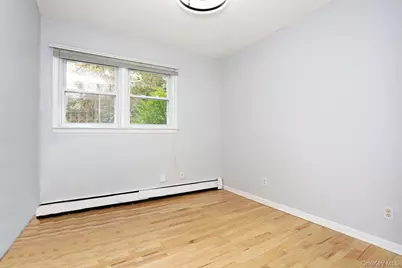 160 Pascack Road, Chestnut Ridge, NY 10965 - Photo 18